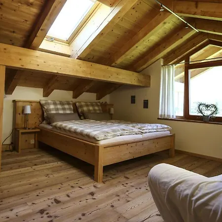 Holiday Crystal Hut