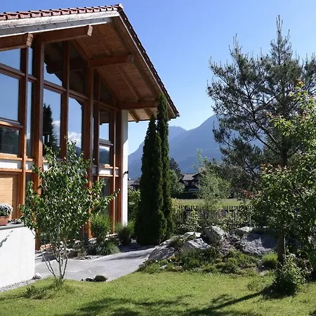 Holiday Crystal Hut * Garmisch-Partenkirchen